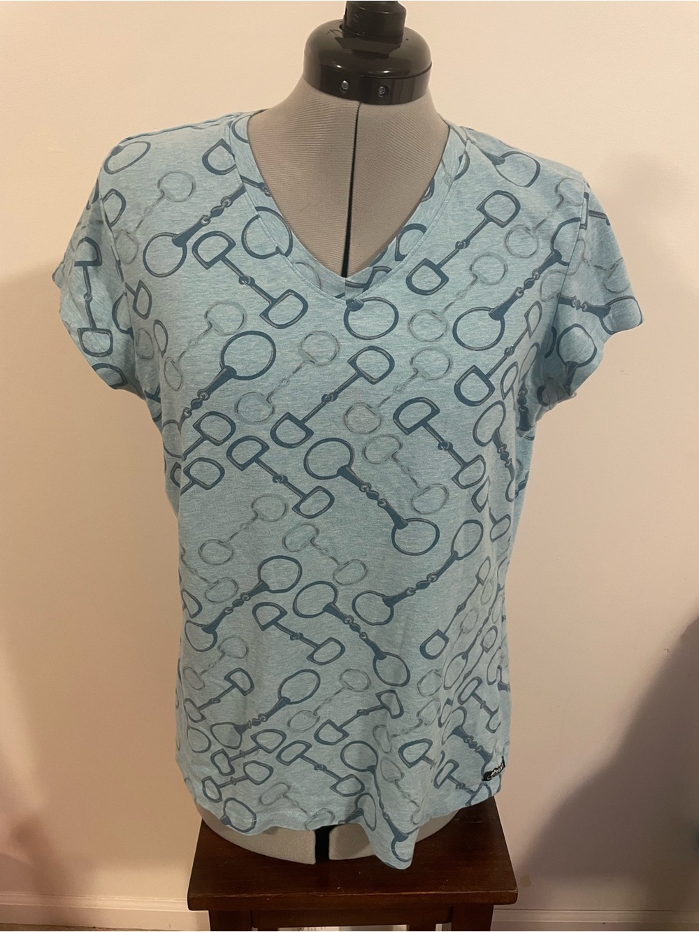 Ariat Horse Bit V-Neck Women's Tee - Large